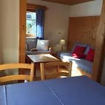 Kueferhof * メラウ